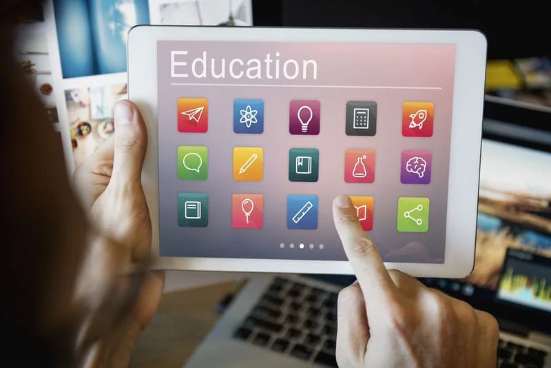 Essential-Apps-&-Resources-for-International-Students-in-Vietnam-1