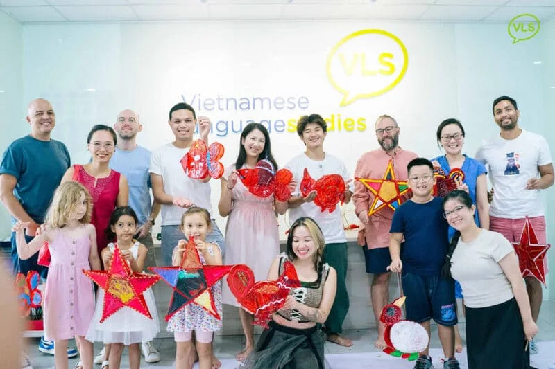 Balancing-Two-Cultures-Raising-Multilingual-Children-in-Vietnam-4