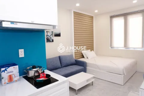 Affordable Studio Apartment for Rent at SkyHome Phu Nhuan (x01)