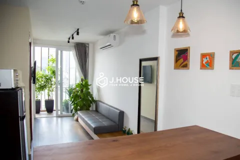 Căn Hộ 2PN Đầy Đủ Nội Thất, Ban Công tại Toàn Phúc Thành Q3