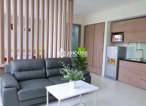 Căn Hộ Dịch Vụ Hiện Đại, Ban Công, Máy Giặt tại Khouse Quận 1