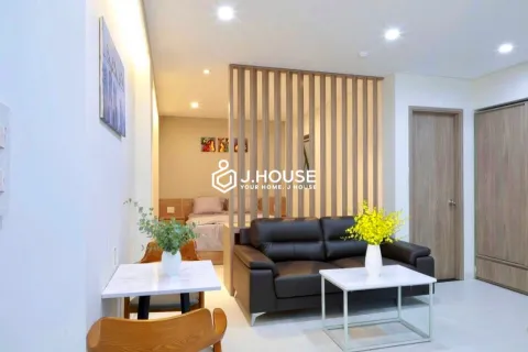 Căn Hộ Hiện Đại, Ban Công, Máy Giặt Riêng Tại Khouse, Quận 1