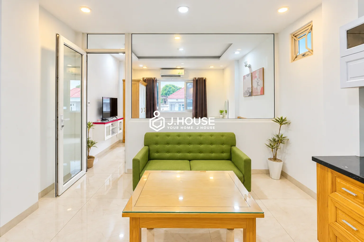 Separate bedroom fully furnished in District 10
