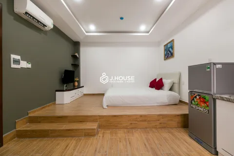 Nice studio with gym and green garden in Tan Binh District
