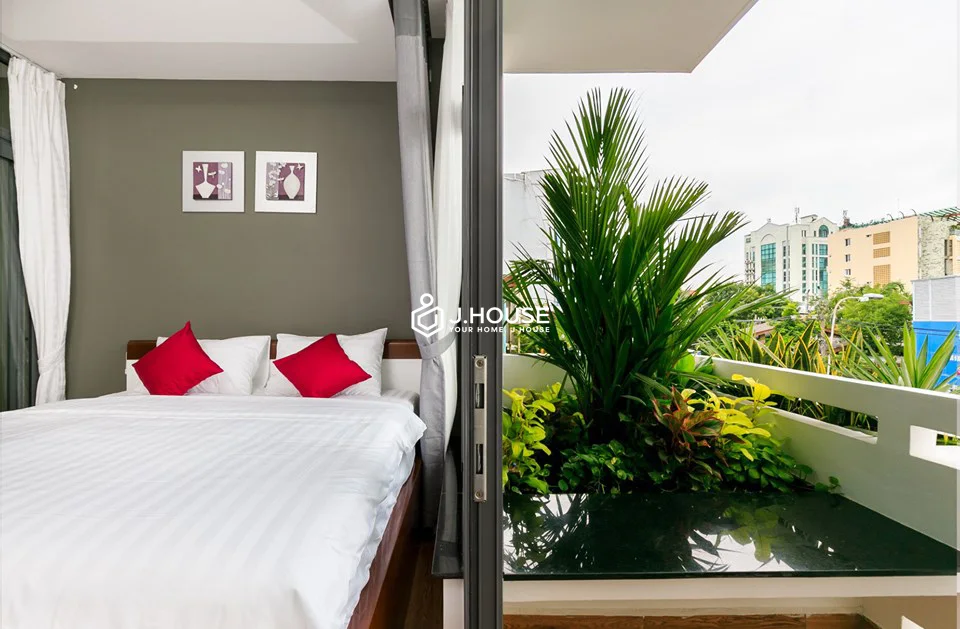 Nice and bright serviced apartment in Tan Binh District