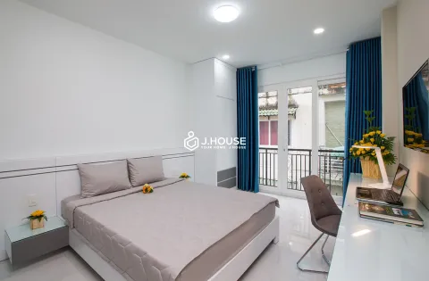 Bright Fully Furnished Studio Apartment for Rent at Long House D1