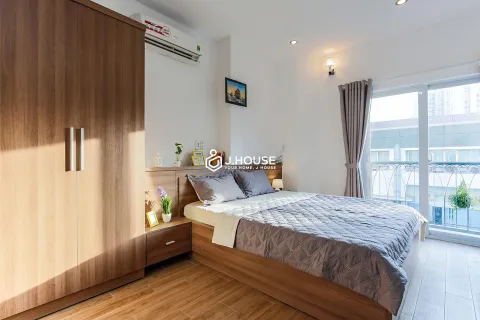 Bright Studio Apartment for Rent at Paragon Apartment District 1