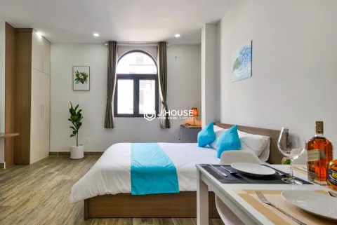 Cozy studio with large windows in Binh Thanh District
