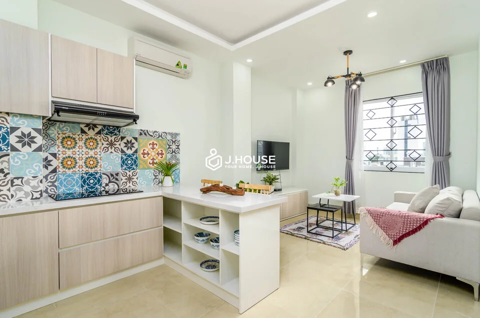 Modern & Bright 1BR Apartment with Canal Views at Helen Apartment