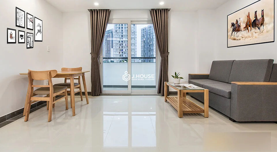 Căn Hộ 1PN Có Ban Công tại Viet Lotus Apartment Thảo Điền