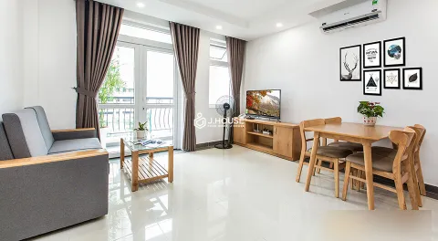 Căn Hộ 2PN Có Ban Công, Giá Tốt - Viet Lotus Apartment Thảo Điền