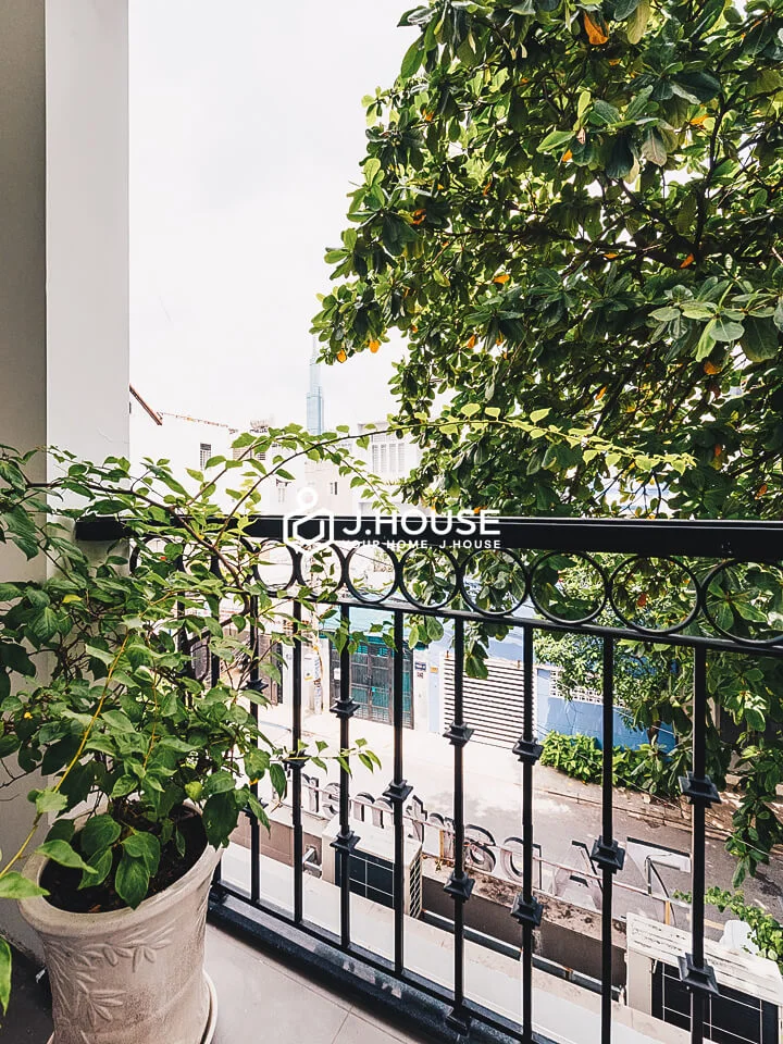 Brand new cozy studio with good services, fully furnished