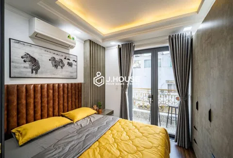 Căn Hộ Cao Cấp 1PN, Ban Công, Gần Sân Bay tại Lux Serviced Apartment