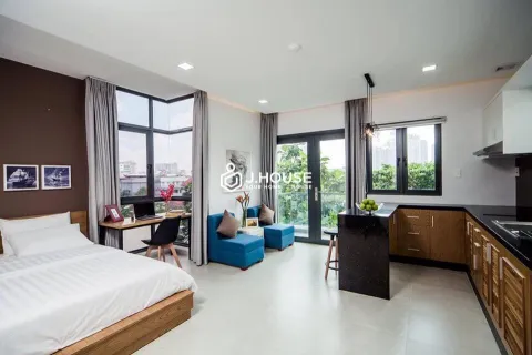 Cho thuê căn hộ Studio hiện đại có ban công tại Uyên House, Bình Thạnh