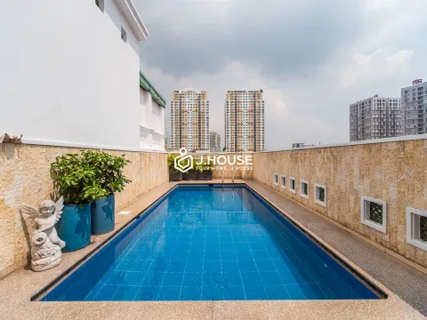 Three bedroom Saigon Sen apartment with gym & rooftop pool