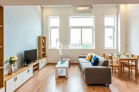 Spacious duplex with wooden floors, near canal in District 4