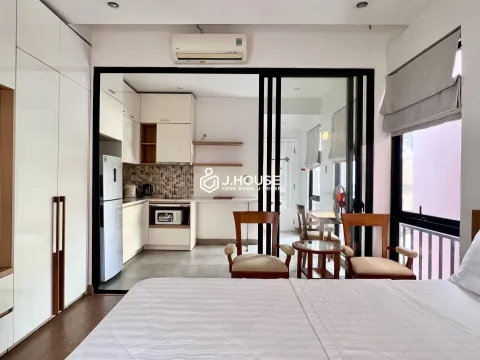 Bright 1-BR Apartment near Ben Thanh Market at Passion Apartment D1