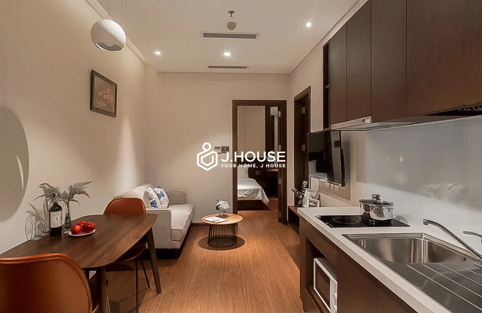 Luxury Blossom Suite (1-BR) with Pool & Gym - DHTS Apartment Phu Nhuan