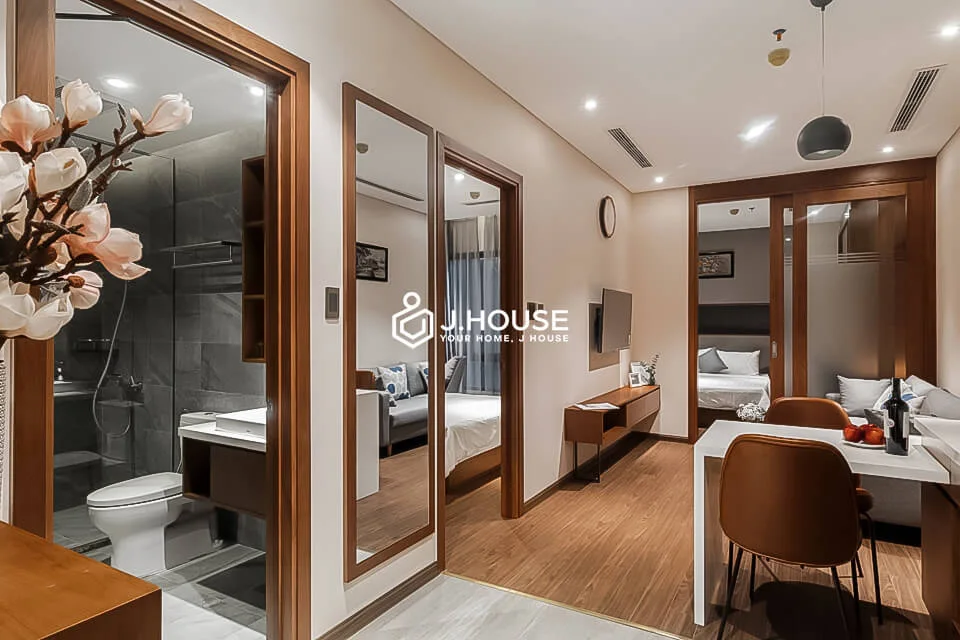 Family Suites: Căn Hộ Cao Cấp 2PN, Hồ Bơi, Gym - DHTS Apartment