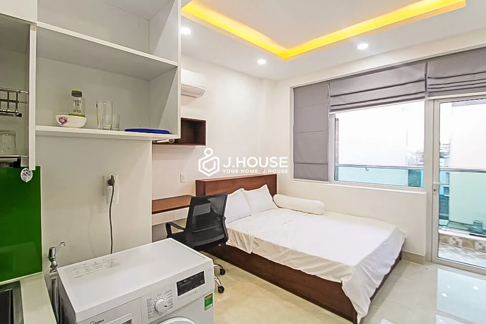 Cozy studio with privated washing machine on Tran Xuan Soan street