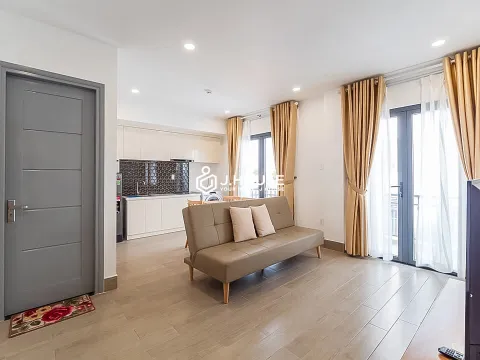 Căn hộ 1 phòng ngủ full nội thất có ban công tại Blue Danube