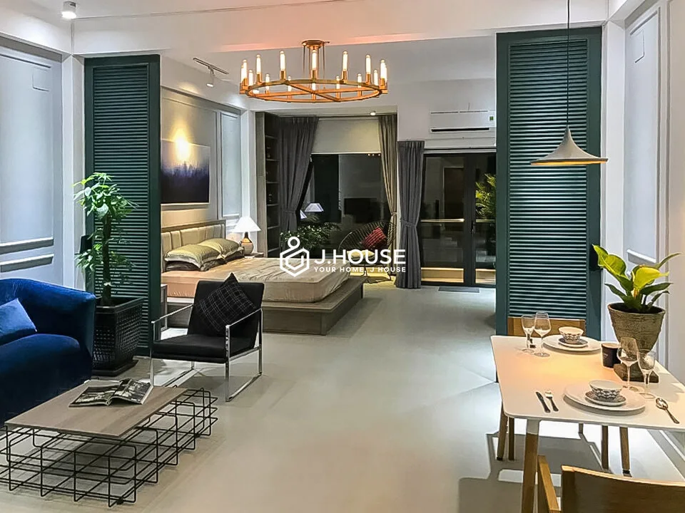 Large and luxurious design studio near Khanh Hoi bridge