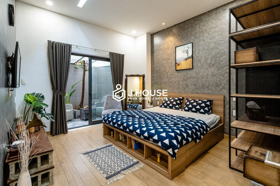 Cho thuê căn hộ tầng trệt có sân sau tại Place In Saigon 2, Bình Thạnh