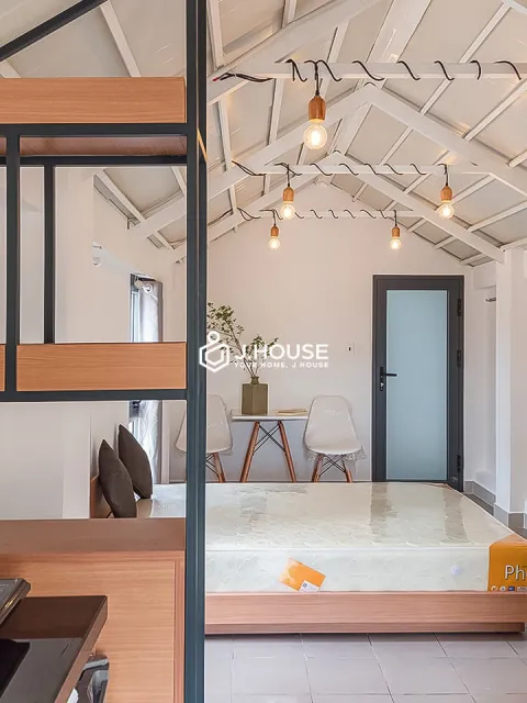 Cozy and comfortable attic studio on Vo Thi Sau street