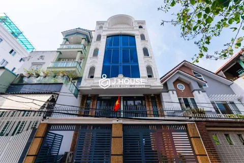 Căn hộ dịch vụ studio full nội thất có ban công Thảo Điền