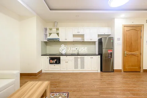 Nice serviced apartment with gym and pool in Thao Dien