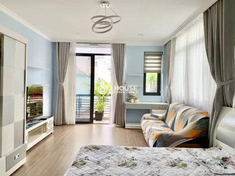 Bright 1-BR Apartment with Balcony at Uyen House District 1