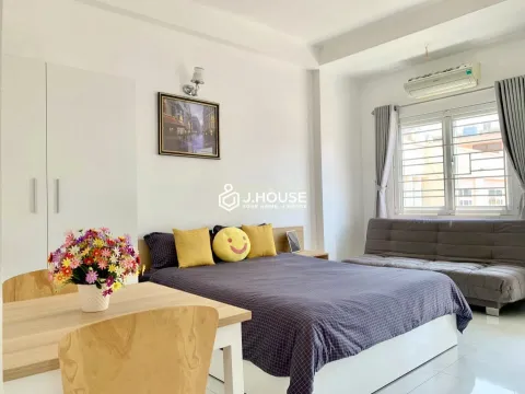 Căn Hộ 1PN Ban Công, Giá Rẻ, Máy Giặt Riêng tại Út House Q1