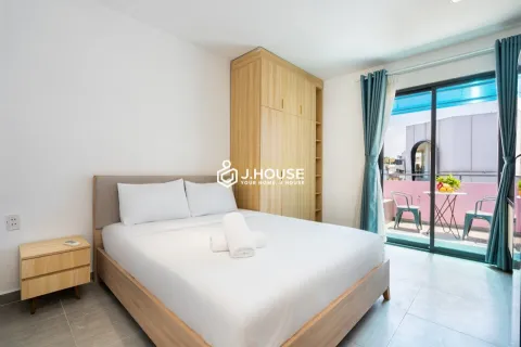 Modern Apartment with Big Balcony for Rent at MeeHouse Phu Nhuan