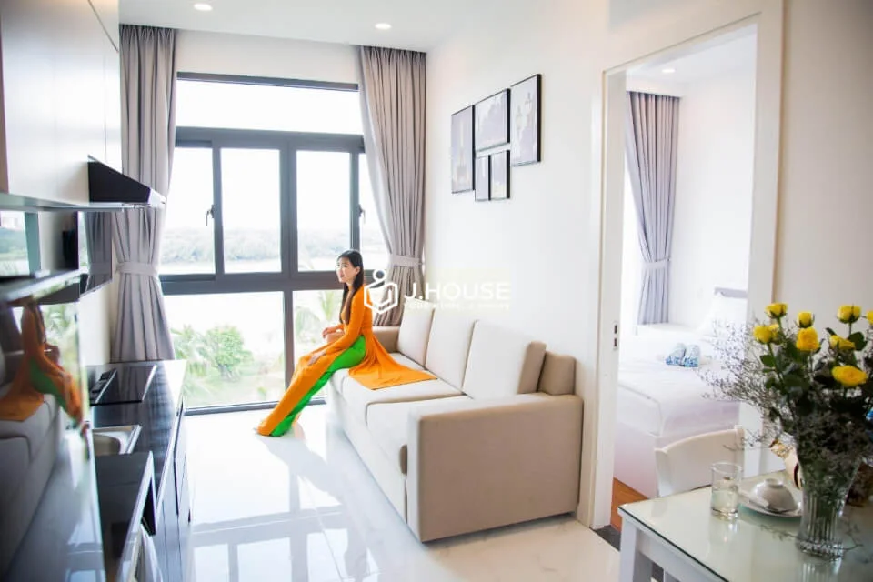 Căn hộ dịch vụ bên cạnh sông Sài Gòn tại Thảo Điền, Quận 2