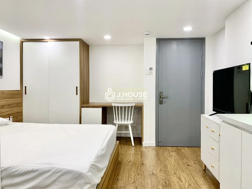Studio apartment opposite Gia Dinh Park, Go Vap District