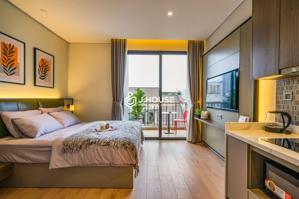 Căn hộ hiện đại tiện nghi tại BeHOLM Residences Thảo Điền