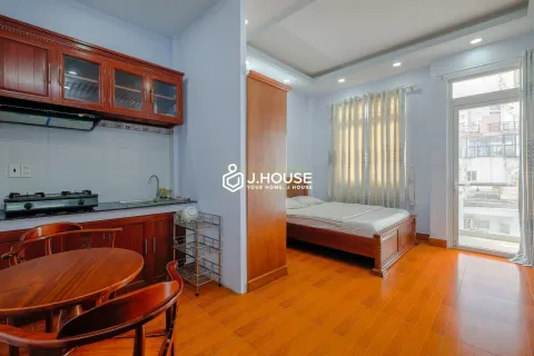 Cho thuê căn hộ Studio có ban công tại BuiLe Apartment, Bình Thạnh