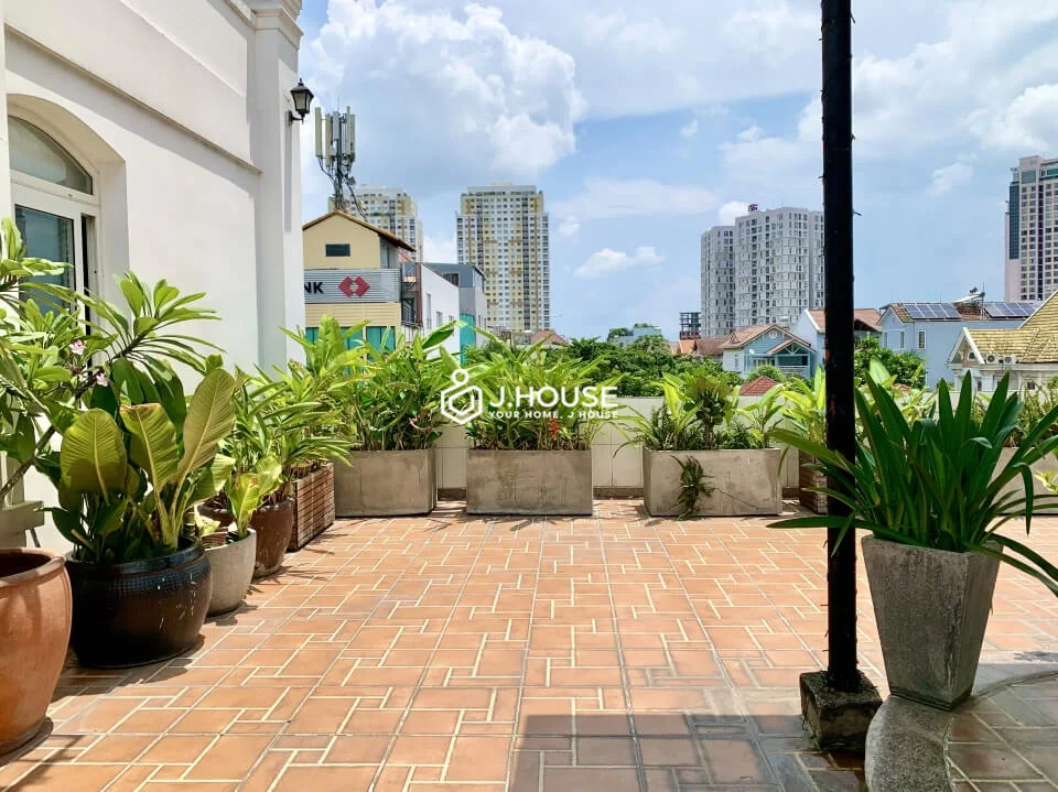 2 bedroom apartment with spacious terrace in Thao Dien, D2