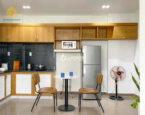 Căn Hộ 1PN Sáng Sủa, Đầy Đủ Nội Thất Tại Lynh Apartment
