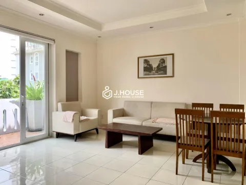 Căn hộ 1 phòng ngủ rộng rãi có 2 ban công tại Thảo Điền, Quận 2