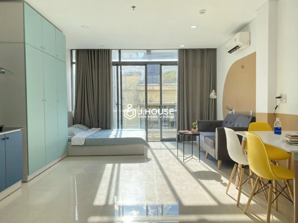 Studio Apartment with Balcony & Washer for Rent at Milan Apartment D1
