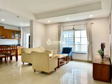 Căn hộ dịch vụ 3 phòng ngủ có hồ bơi tại Thảo Điền, Quận 2