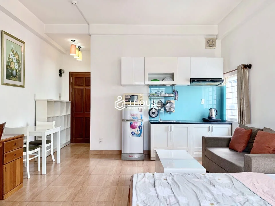 Cozy & Affordable Studio For Rent at Smiley Apartment District 1