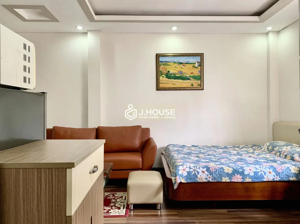 Căn hộ dịch vụ full nội thất hiện đại đường Đinh Tiên Hoàng, Quận 1