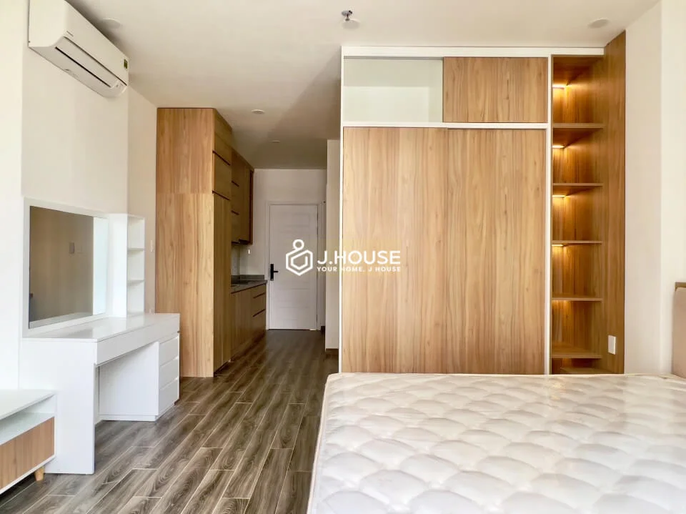 Căn hộ dịch vụ Studio hiện đại full nội thất tại Eco Home Bình Thạnh