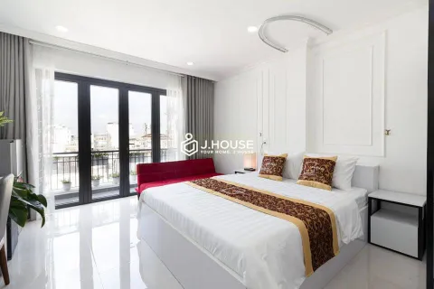 Fully Furnished Studio with Balcony for Rent at Tomo House District 3