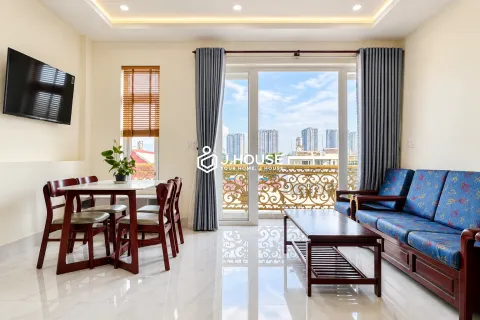 Căn hộ 2 phòng ngủ full nội thất có 2 ban công tại Thảo Điền