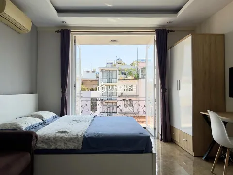Affordable Studio Apartment with Balcony at TH Apartment District 3