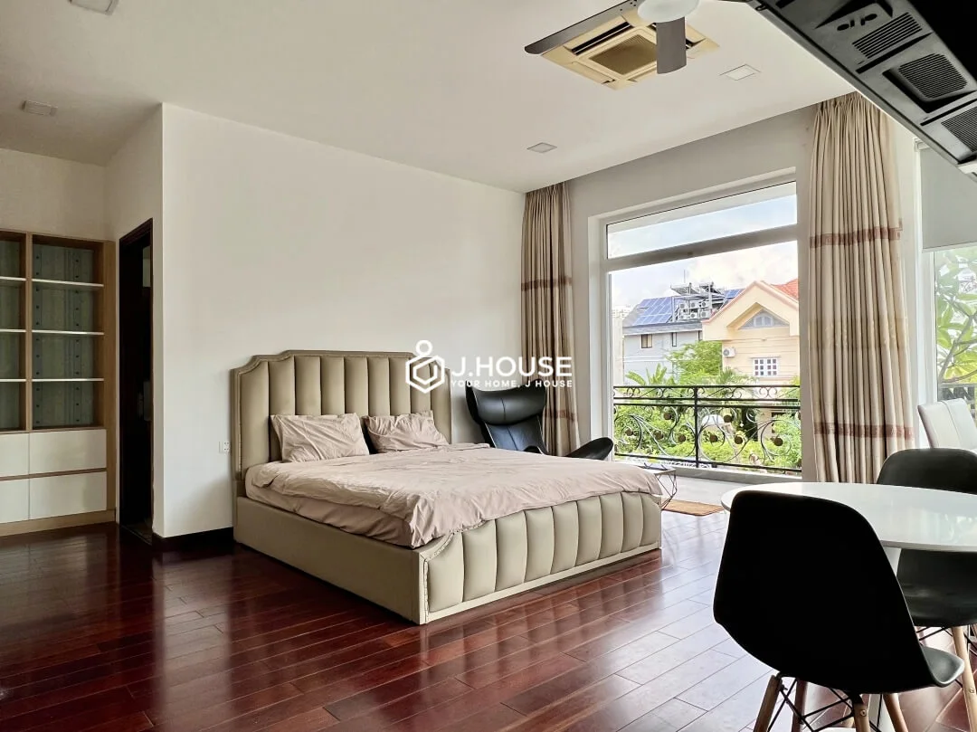 Bright studio serviced apartment for rent in Thao Dien, District 2