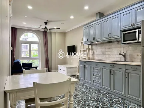 Căn hộ 2 phòng ngủ Rose 2 Apartment Thảo Điền, hồ bơi & gym